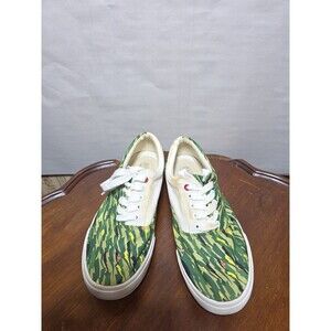 BucketFeet Sneakers Mens 9 Green Graphic Print Canvas Shoes Low Top Casual